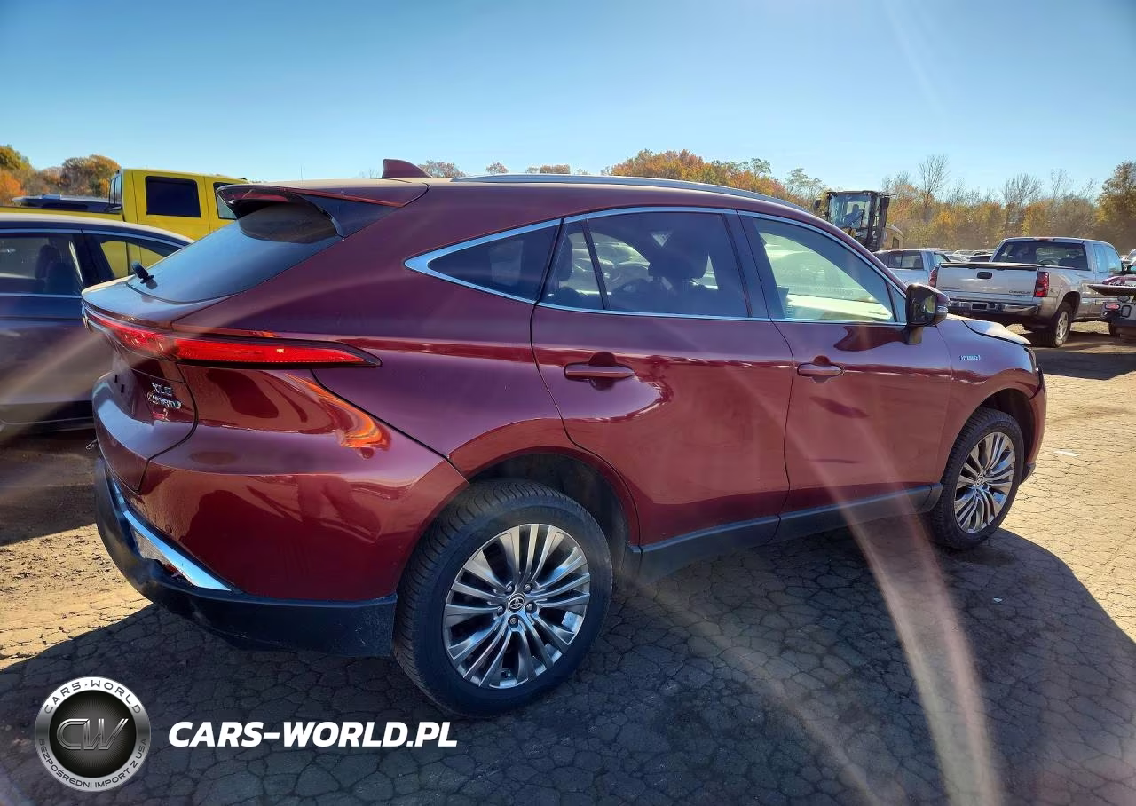 2021 Toyota Venza Xle VIN:JTEAAAAH8MJ072894 - 3