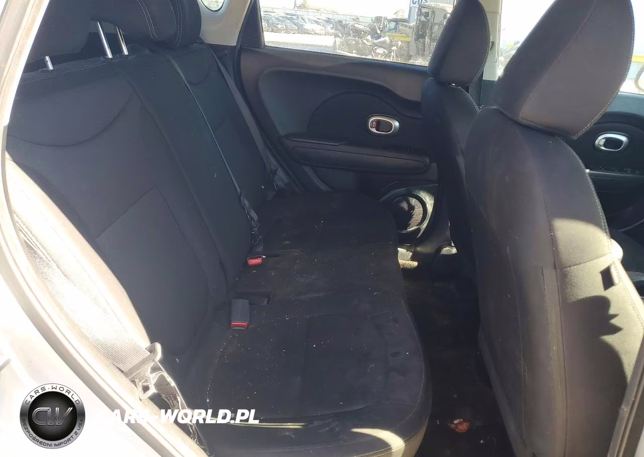 2015 Kia Soul VIN:KNDJN2A24F7806635 - 10