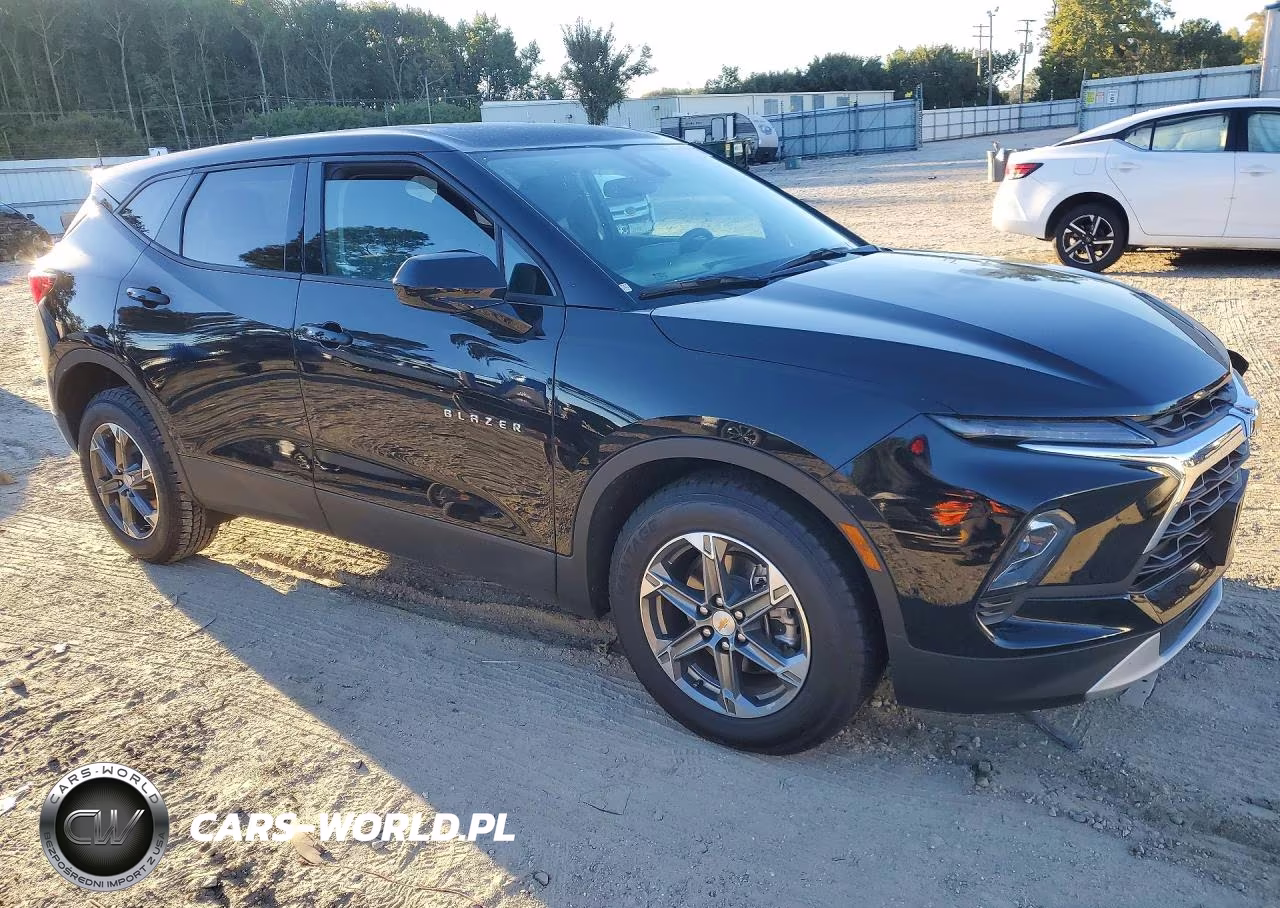 2025 Chevrolet Blazer 2Lt VIN:3GNKBCR4XSS253985 - 4