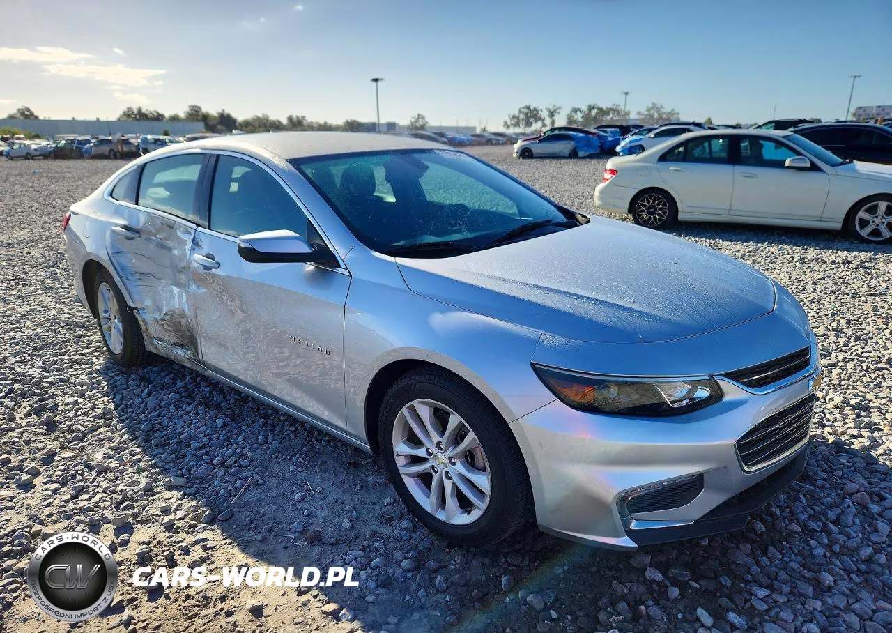 2018 Chevrolet Malibu Lt VIN:1G1ZD5ST4JF160065 - 4