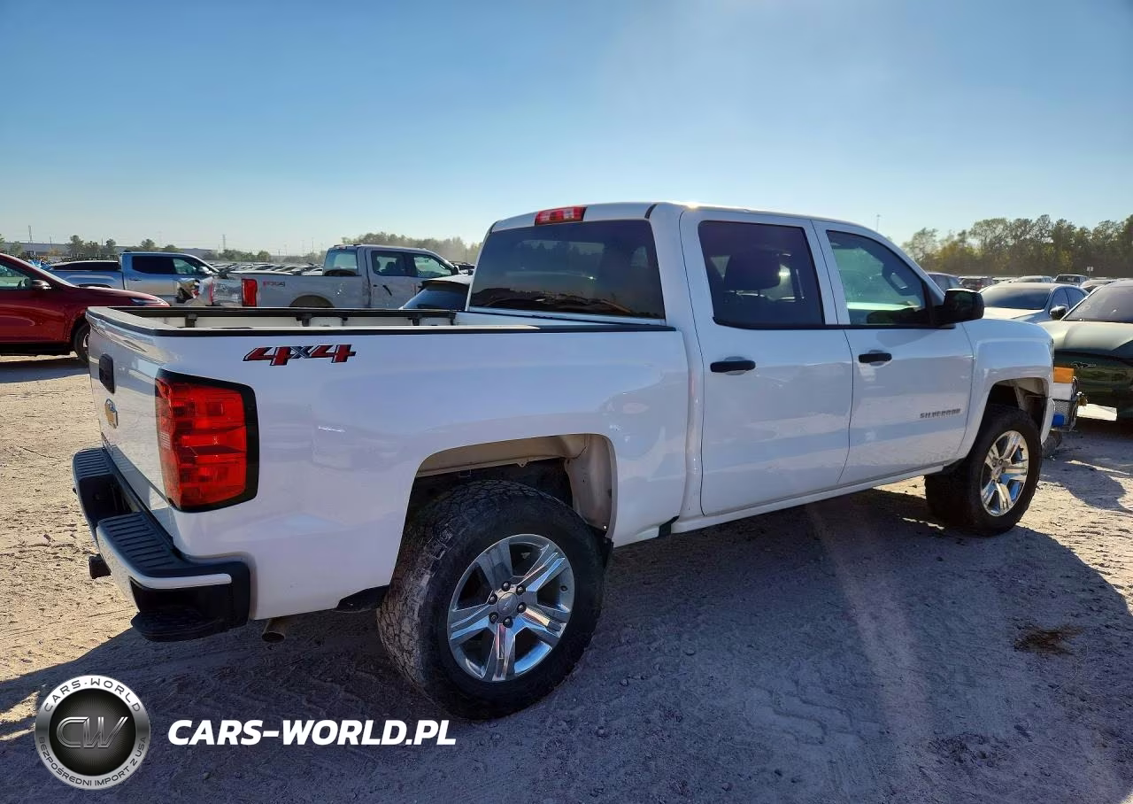2018 Chevrolet Silver1500 VIN:3GCUKPEC4JG184895 - 3