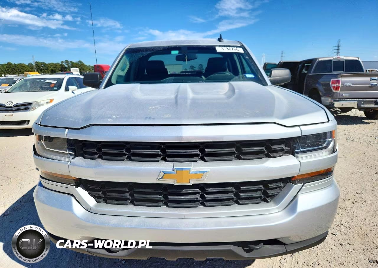 2017 Chevrolet Silverado K1500 Custom VIN:1GCVKPEC9HZ326978 - 5