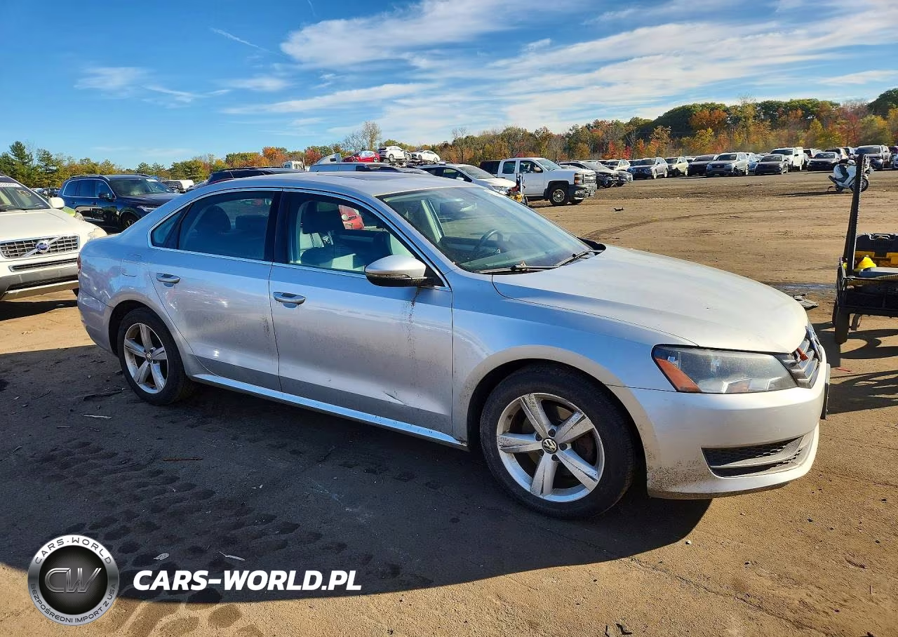 2012 Volkswagen Passat Se VIN:1VWBP7A30CC099134 - 4