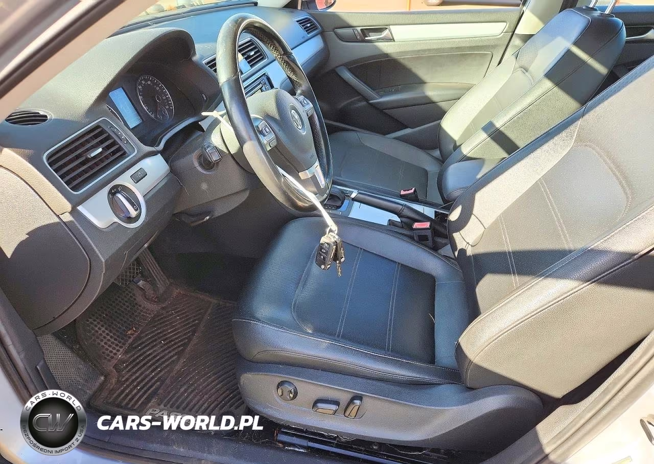 2012 Volkswagen Passat Se VIN:1VWBP7A30CC099134 - 7