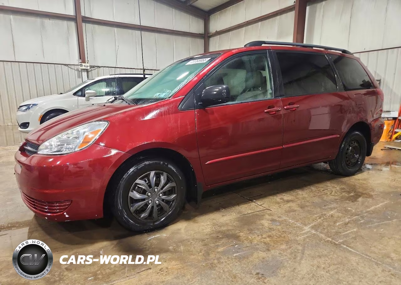 2004 Toyota Sienna Le 7 Passenger