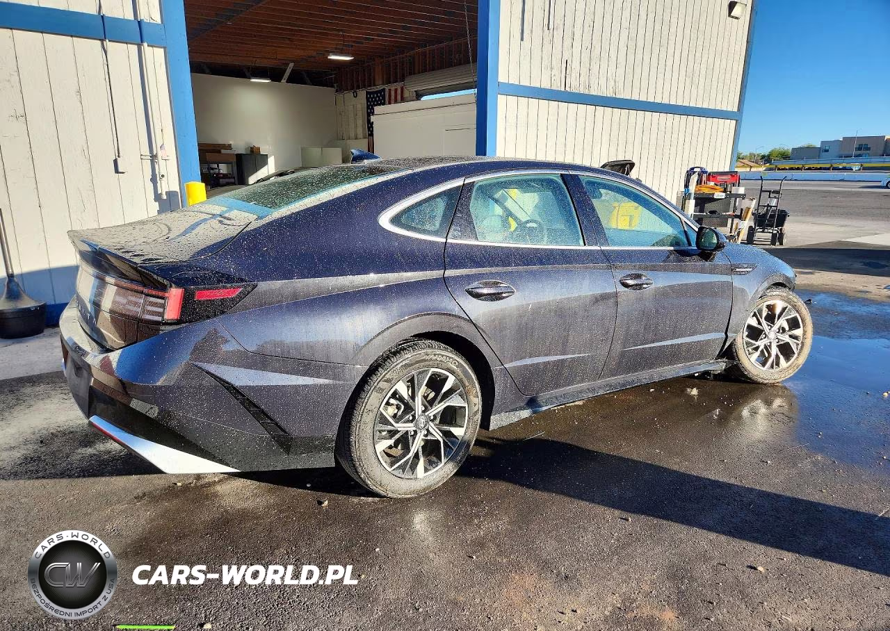 2025 Hyundai Sonata Sel VIN:KMHL64JA9SA474242 - 3
