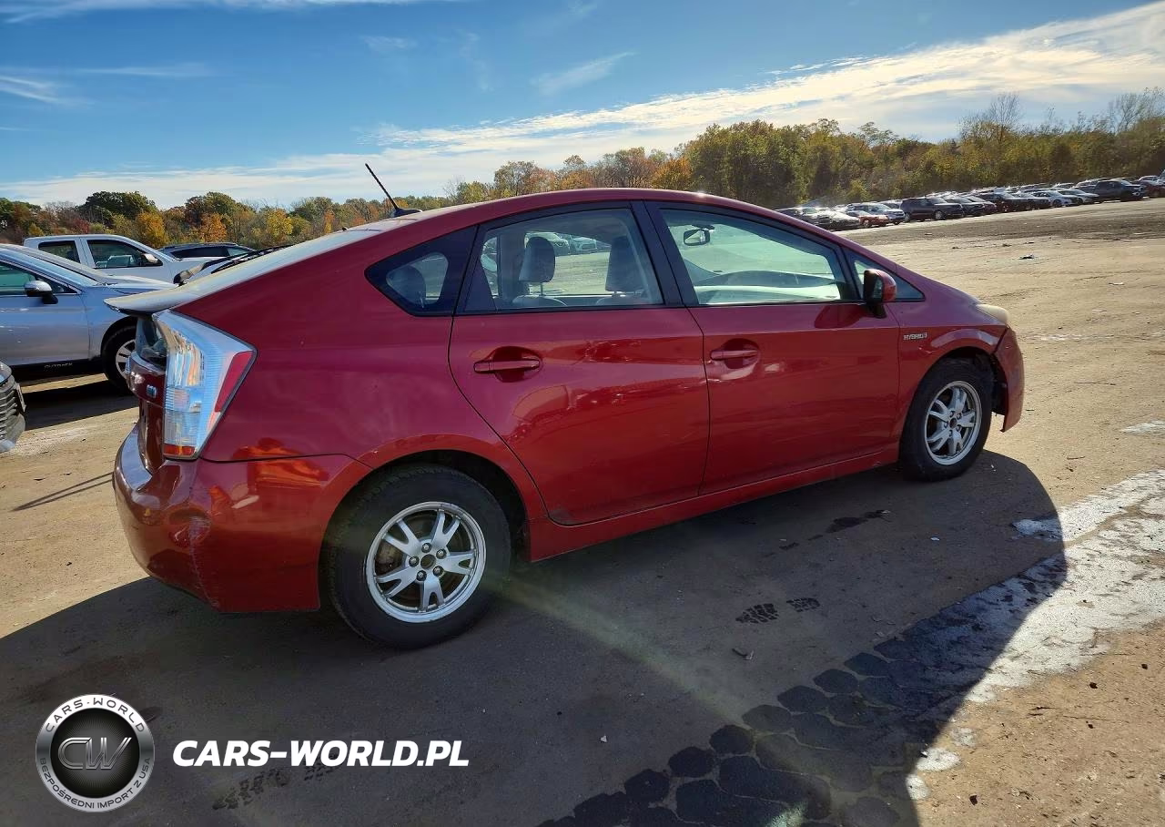 2011 Toyota Prius Four VIN:JTDKN3DU8B0320548 - 3