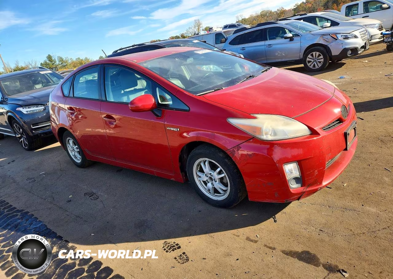 2011 Toyota Prius Four VIN:JTDKN3DU8B0320548 - 4