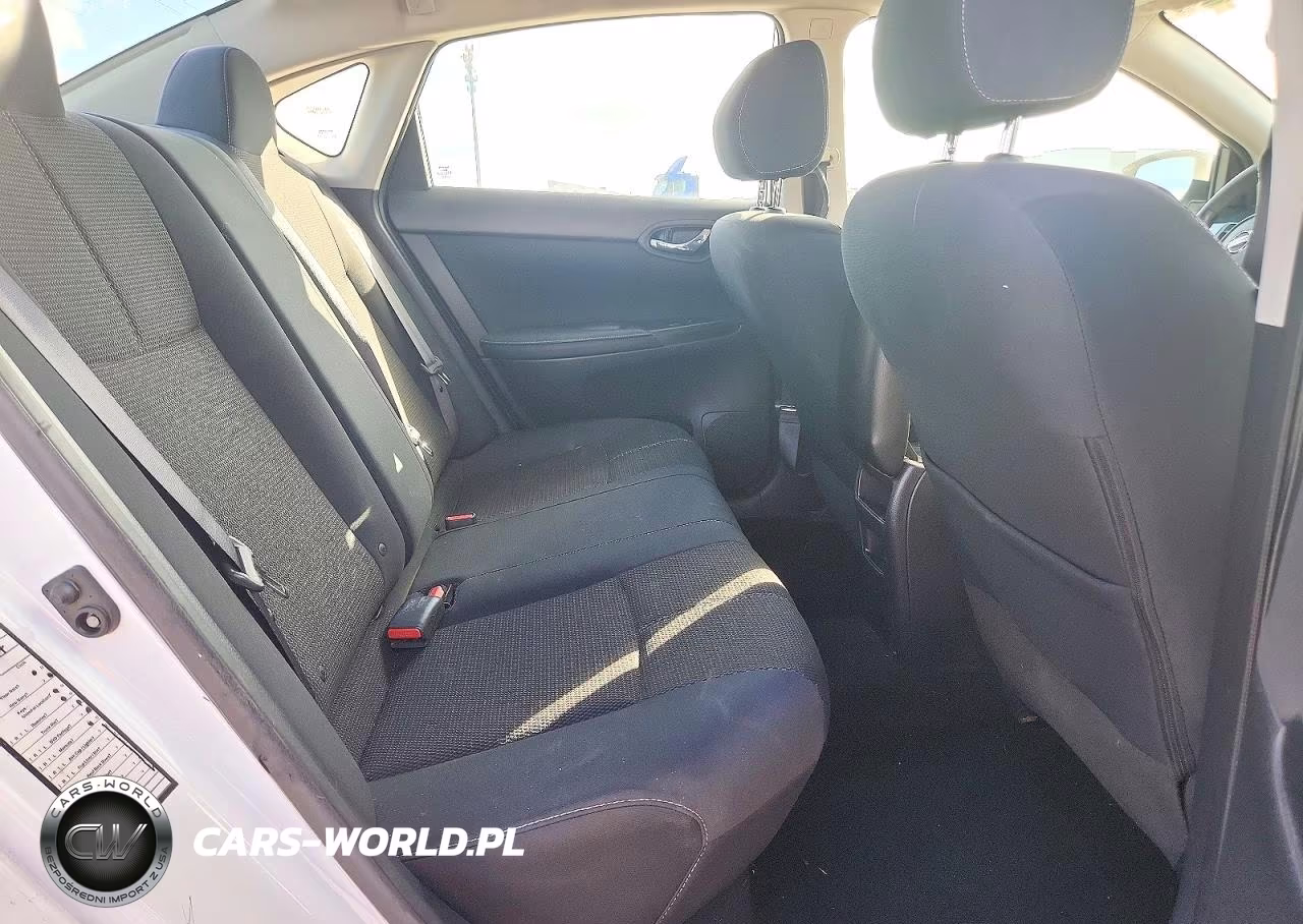 2018 Nissan Sentra S VIN:3N1AB7AP5JY221784 - 10