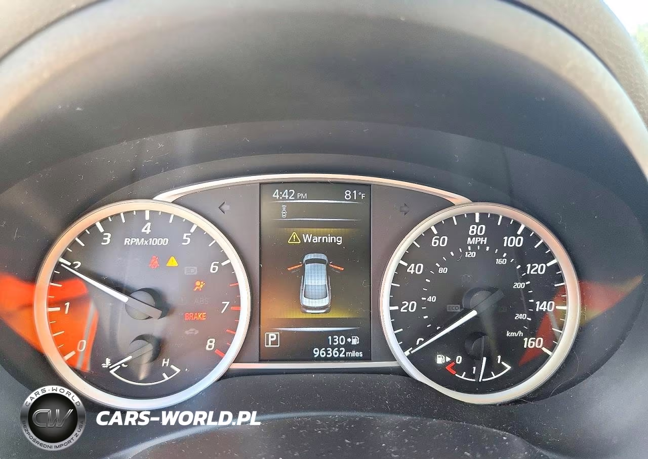 2018 Nissan Sentra S VIN:3N1AB7AP5JY221784 - 9