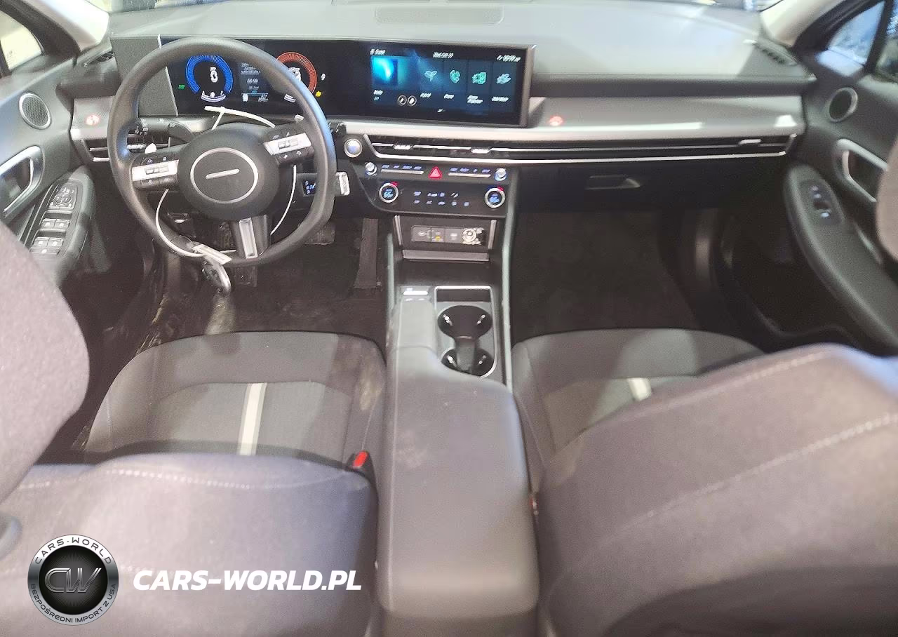 2026 Hyundai Sonata Hybrid Blue VIN:KMHL24JJXTA167014 - 8