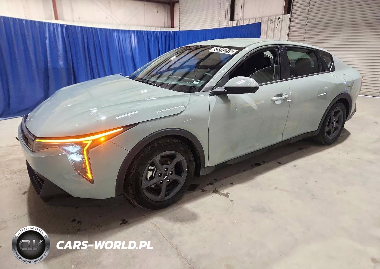 2026 Kia K4 Lxs VIN:3KPFT4DE6TE262597 - 1