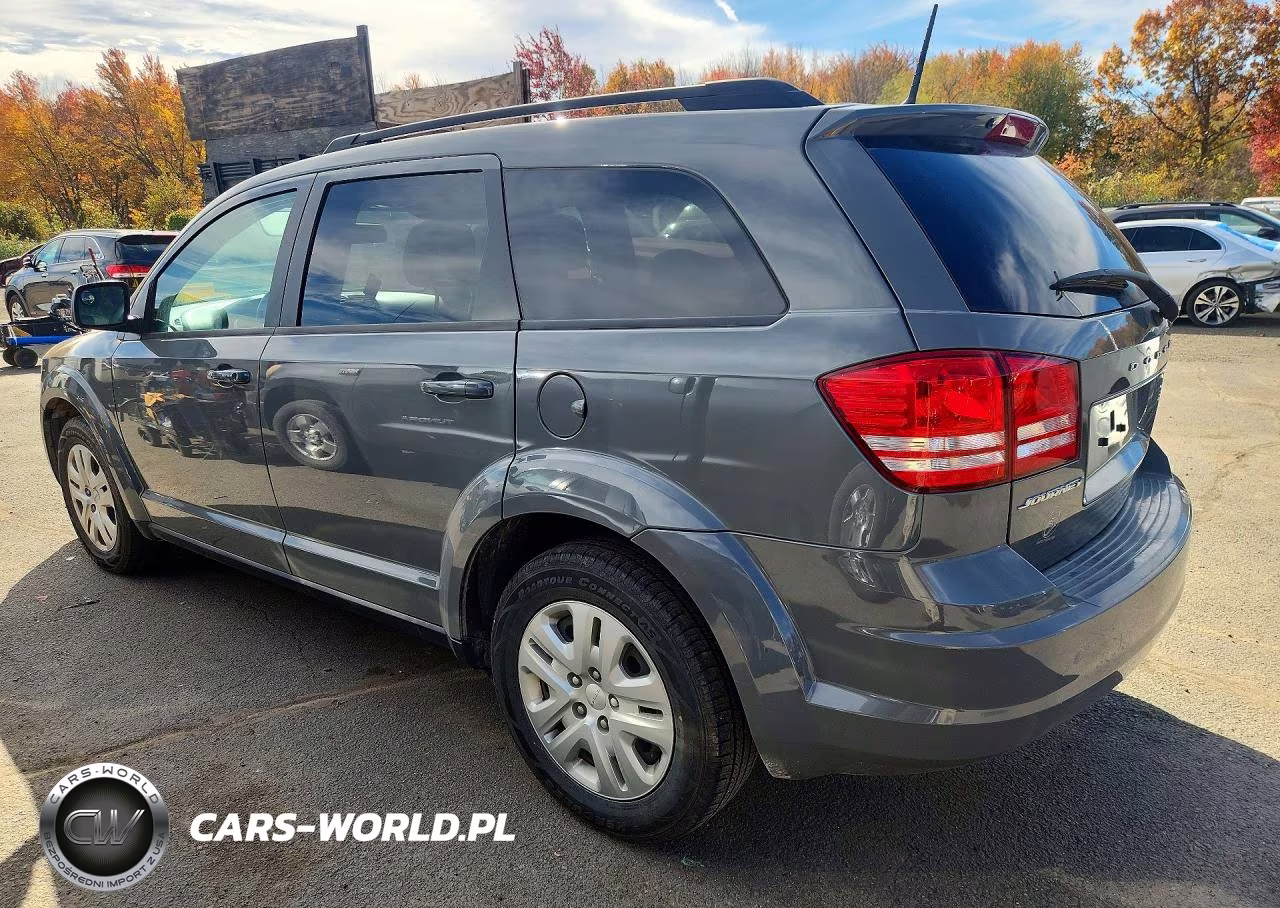 2019 Dodge Journey Se VIN:3C4PDCAB2KT815584 - 3