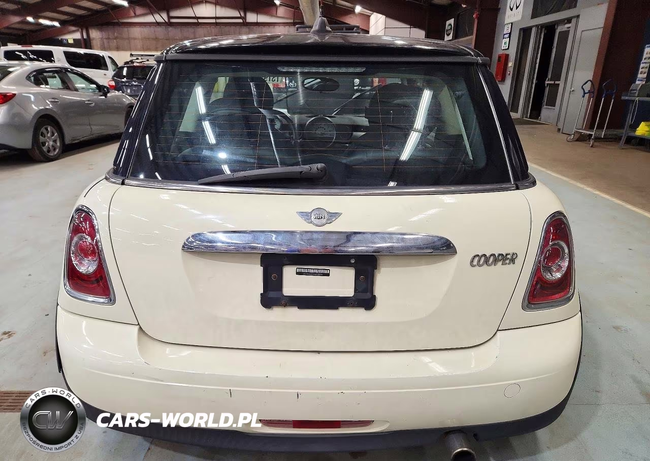 2011 Mini Cooper VIN:WMWSU3C5XBT091752 - 6