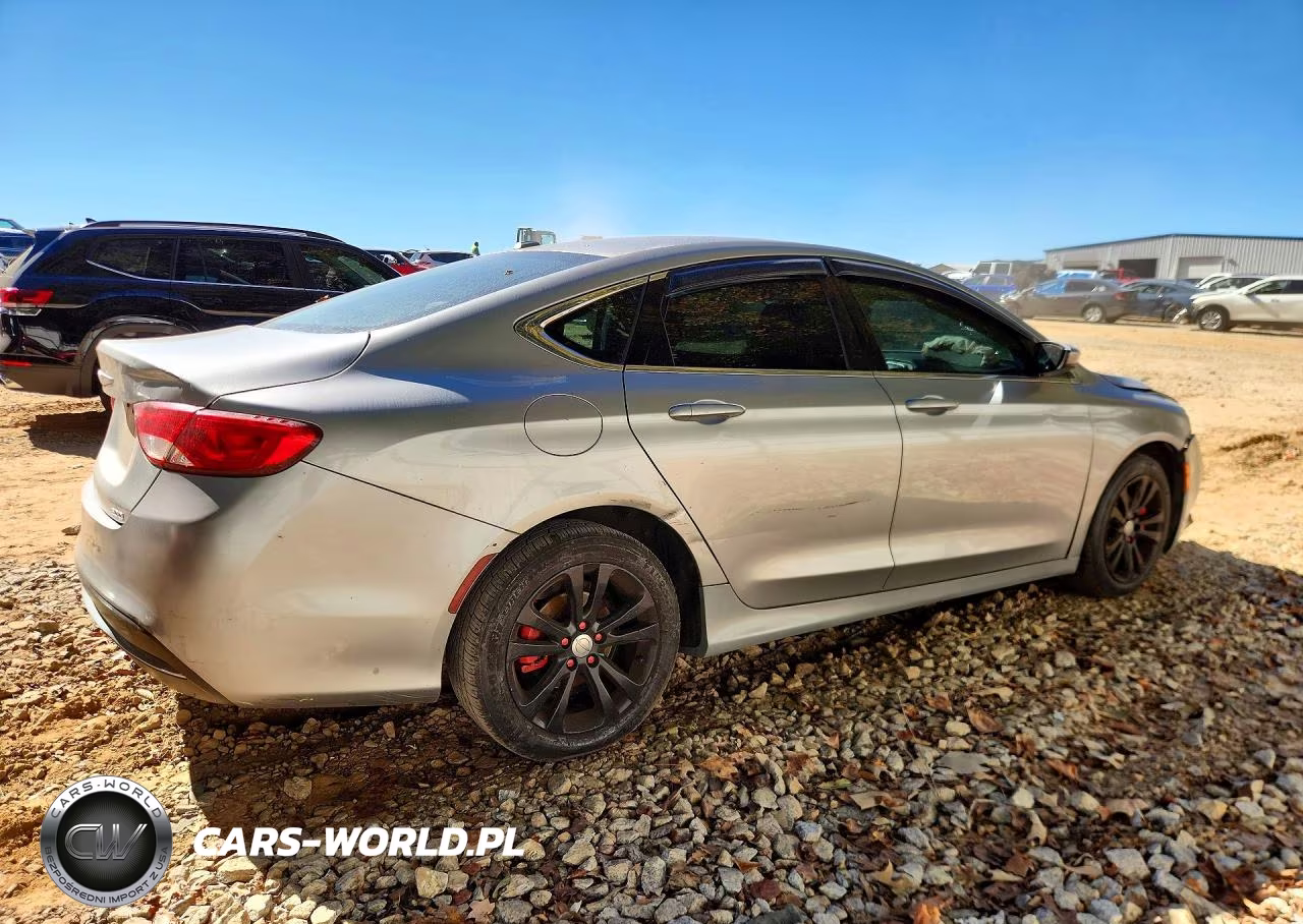 2015 Chrysler 200 Limited VIN:1C3CCCAB9FN616656 - 3