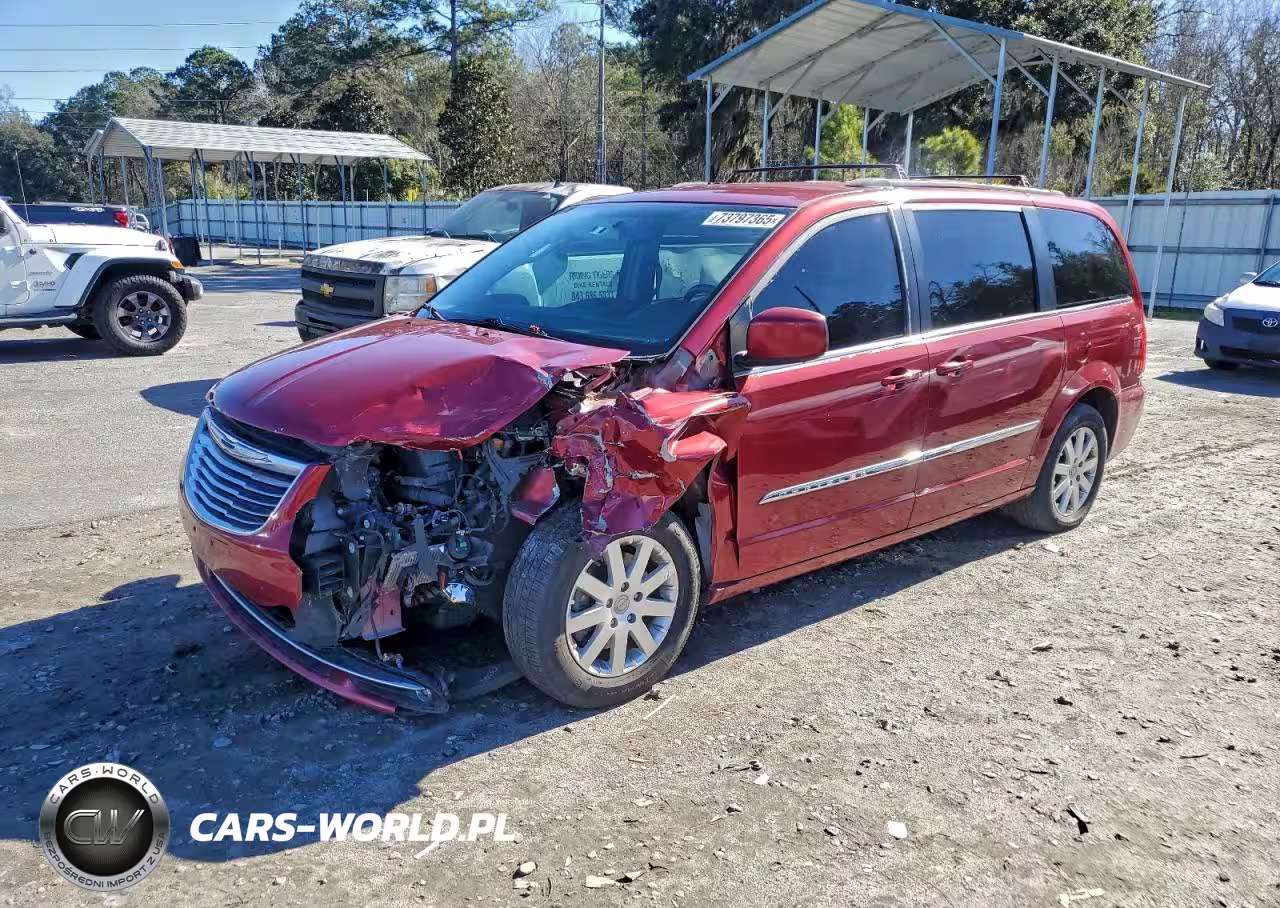 2016 Chrysler Town & Country Touring