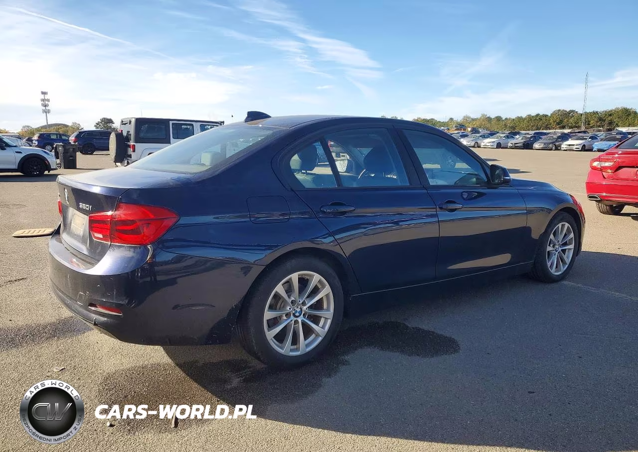2017 BMW 320 Xi VIN:WBA8E5G38HNU44661 - 3