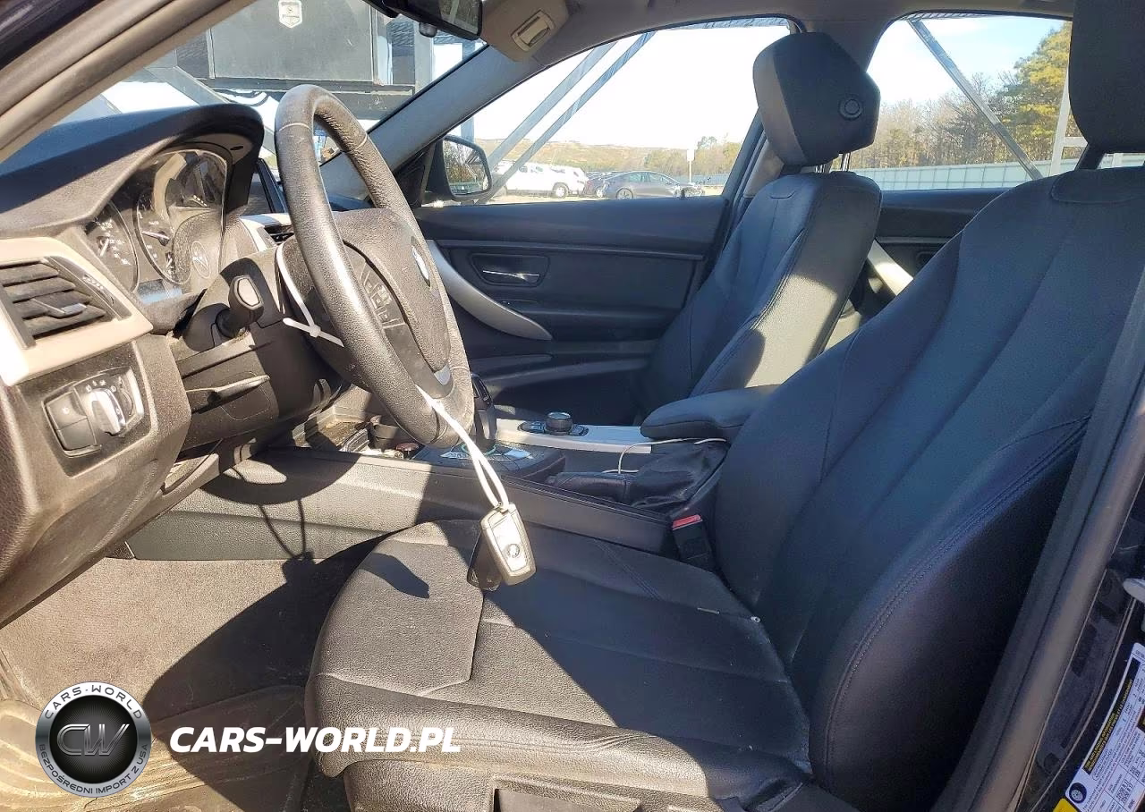 2017 BMW 320 Xi VIN:WBA8E5G38HNU44661 - 7