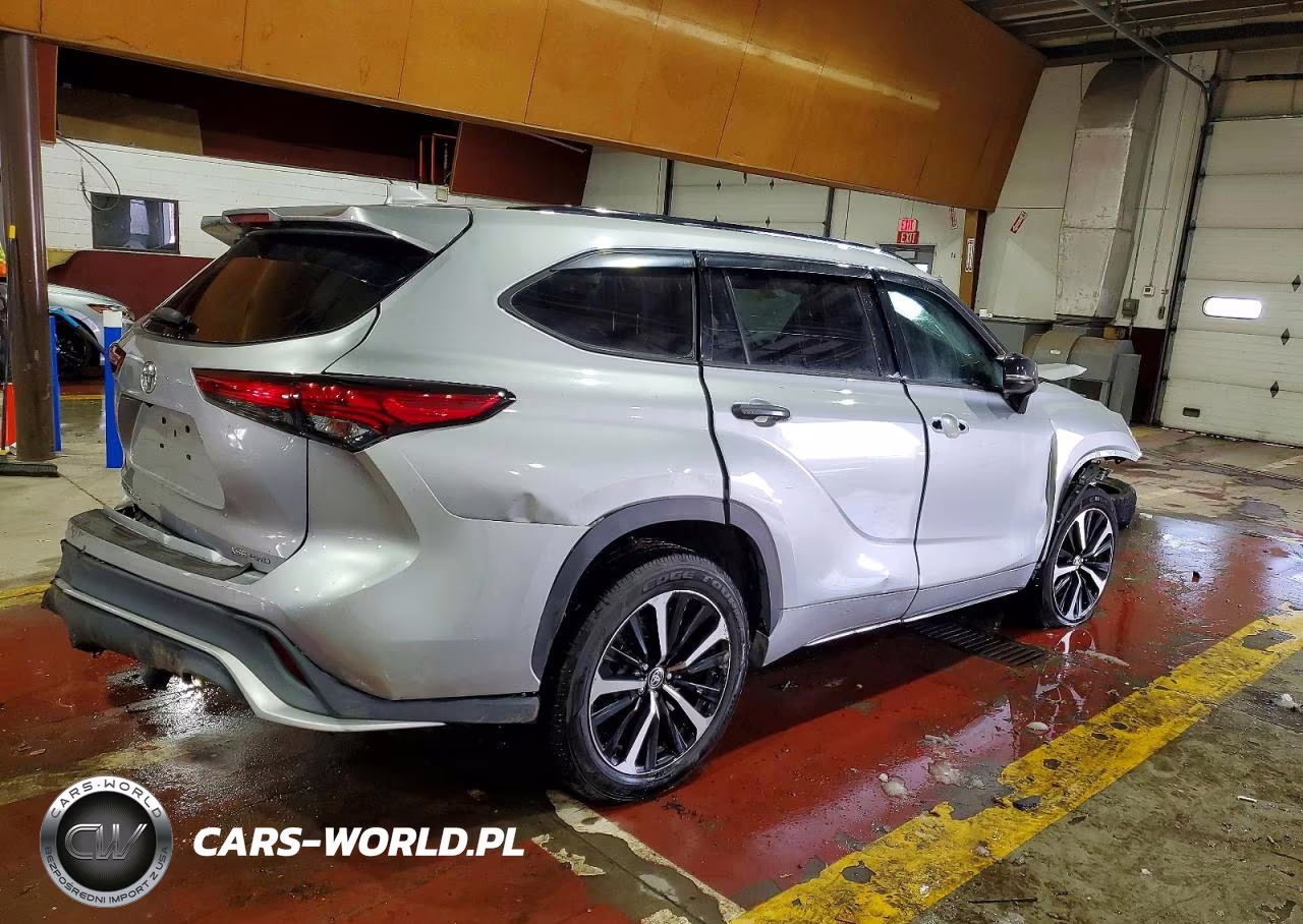 2021 Toyota Highlander Xse VIN:5TDJZRBH5MS069920 - 3