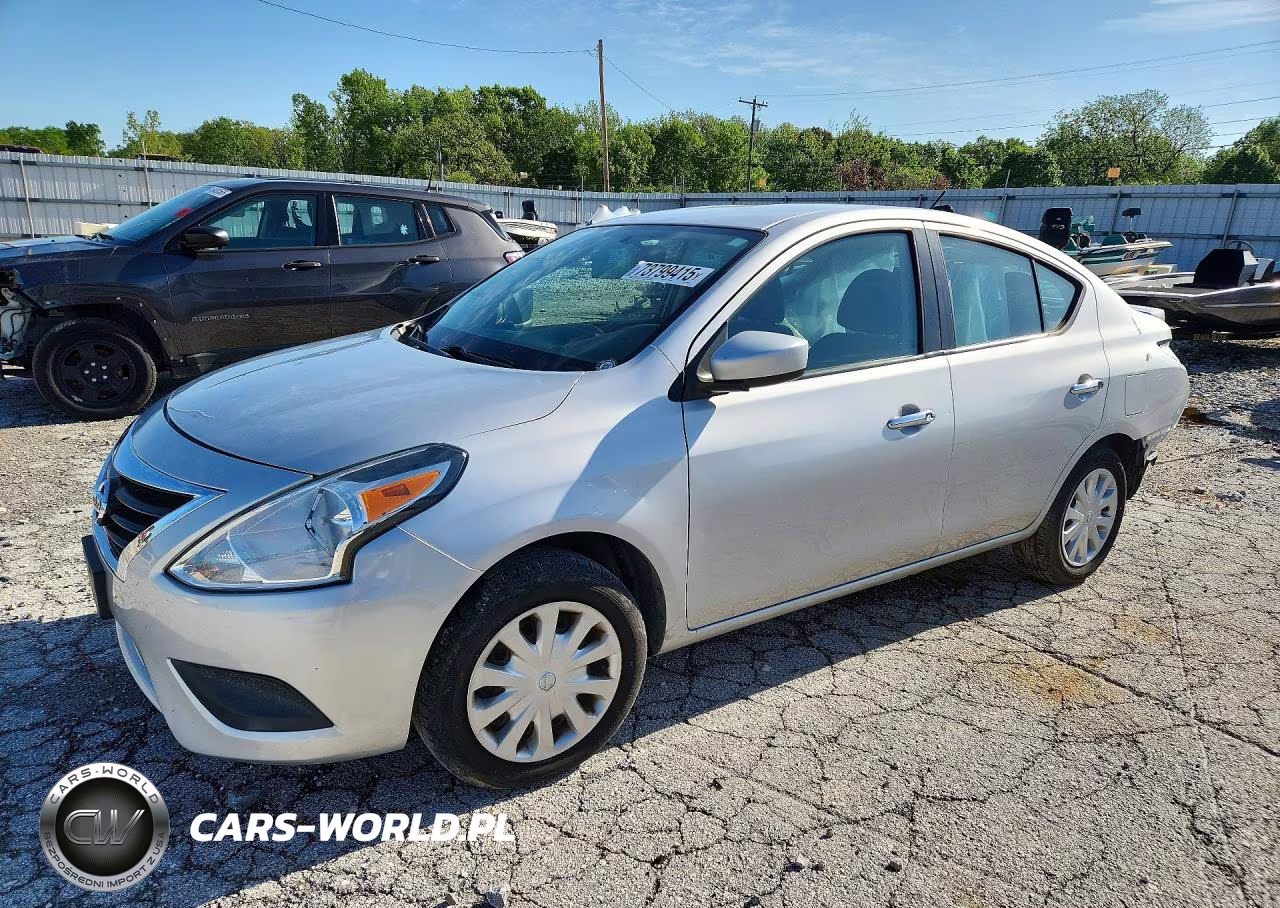 2019 Niss Versa Sv
