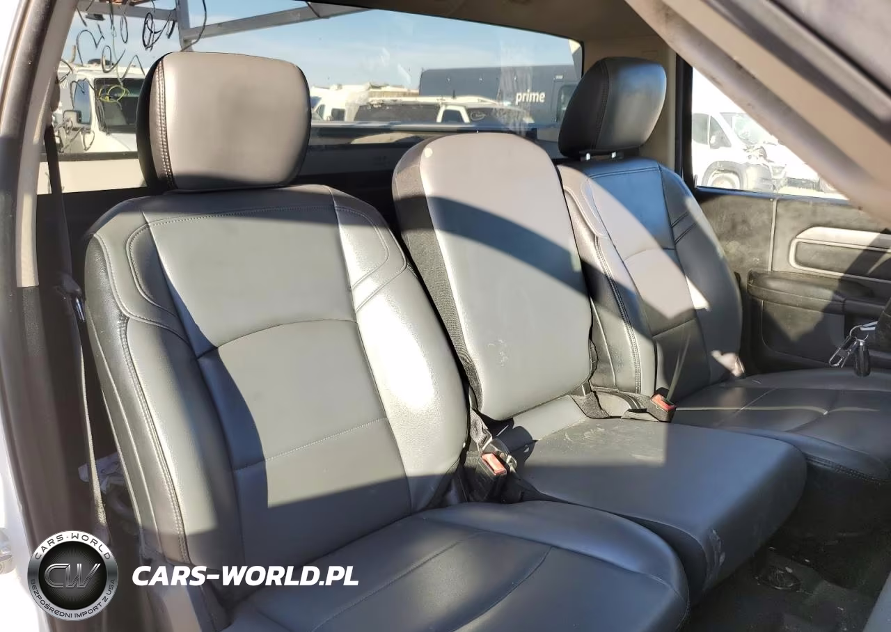 2019 Ram 2500 Tradesman VIN:3C7WR4AJ5KG551184 - 10