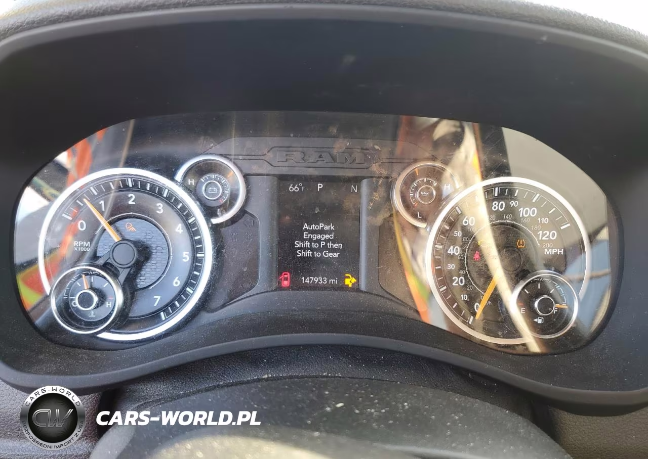 2019 Ram 2500 Tradesman VIN:3C7WR4AJ5KG551184 - 9
