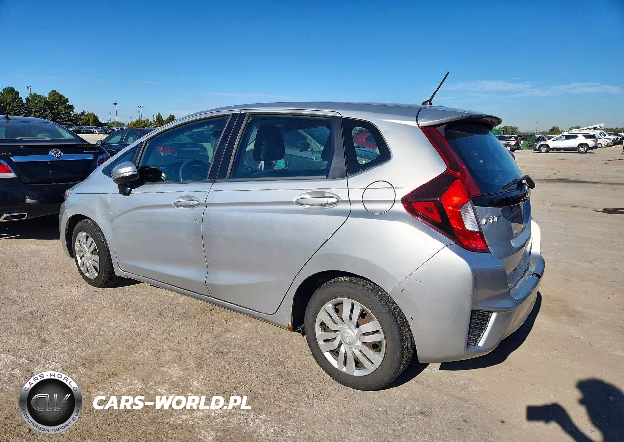 2015 Honda Fit Lx VIN:3HGGK5H56FM768319 - 2