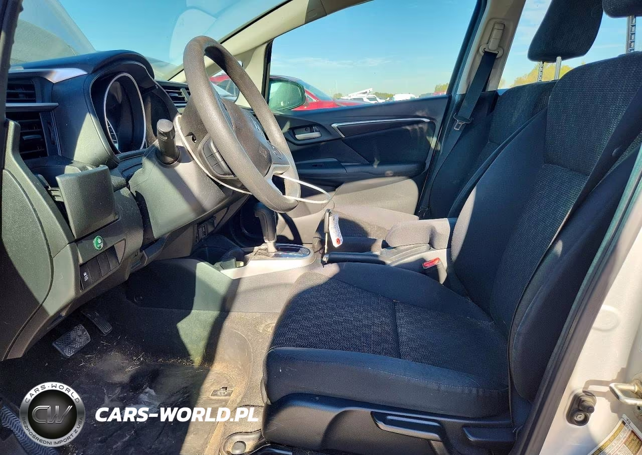 2015 Honda Fit Lx VIN:3HGGK5H56FM768319 - 7