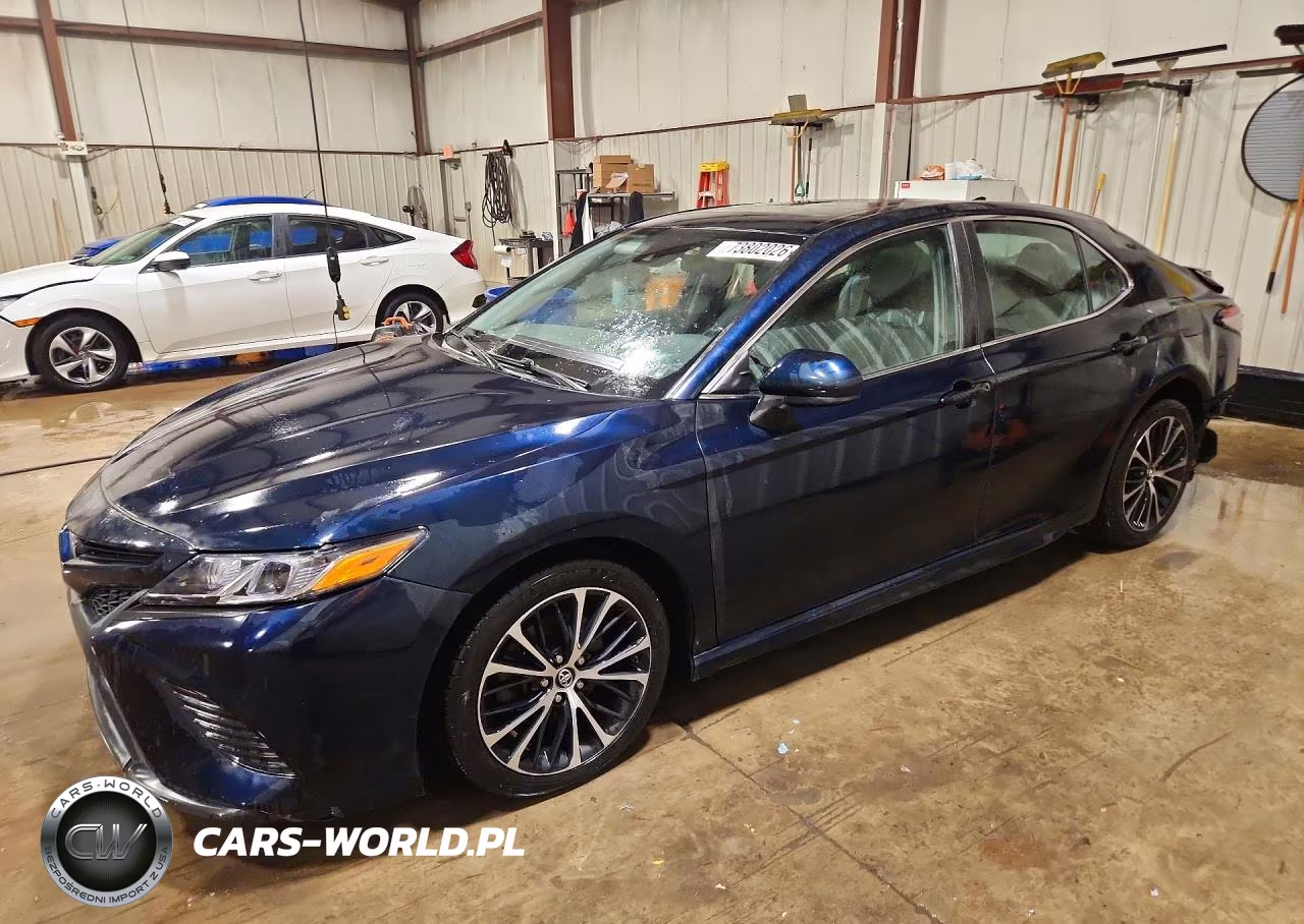 2019 Toyota Camry Se – zdjęcie 1 z 13