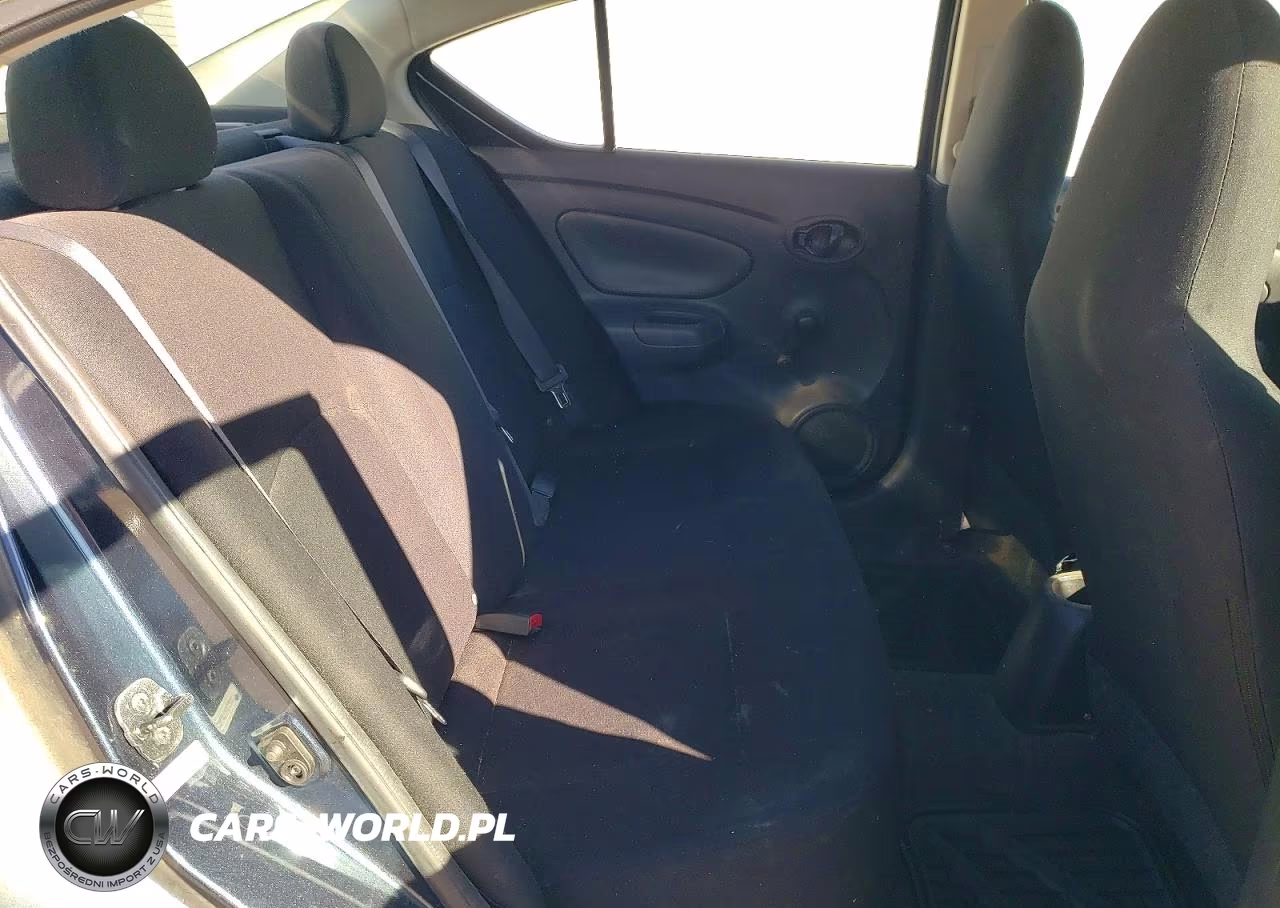 2015 Nissan Versa VIN:3N1CN7AP8FL802863 - 10