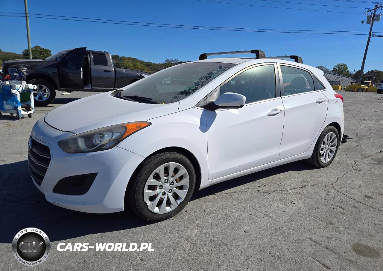 2016 Hyundai Elantra Gt Base