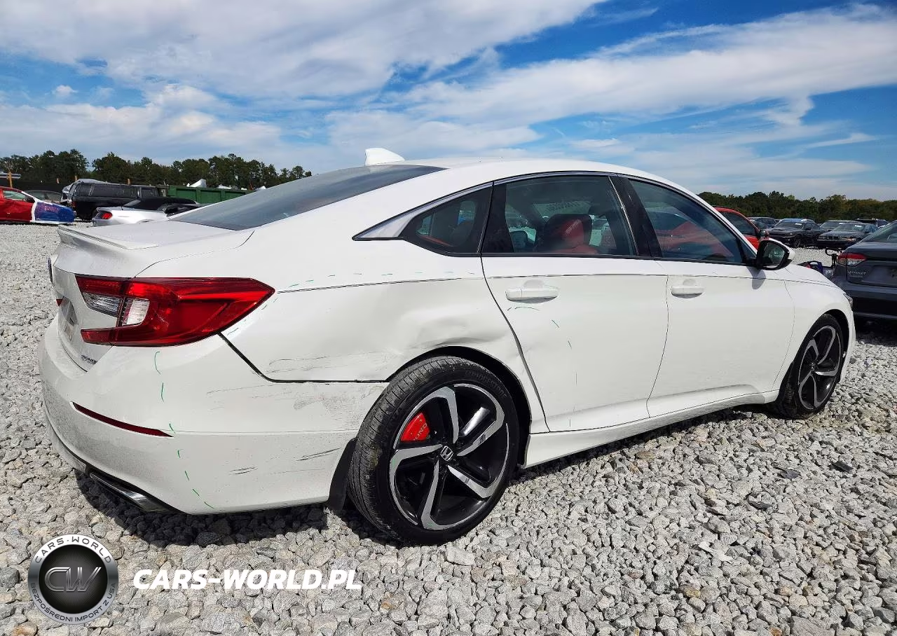 2018 Honda Accord Sport VIN:1HGCV1F31JA204678 - 3