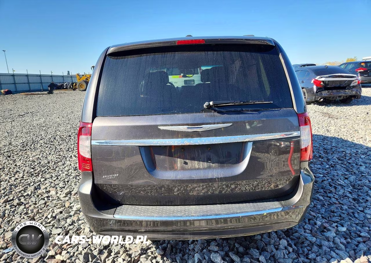 2016 Chrysler Town & Country Touring VIN:2C4RC1BG0GR138426 - 6