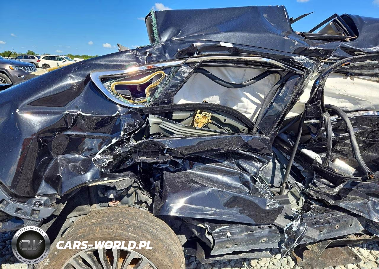 2019 Ford Fusion Titanium VIN:3FA6P0RU8KR260795 - 10