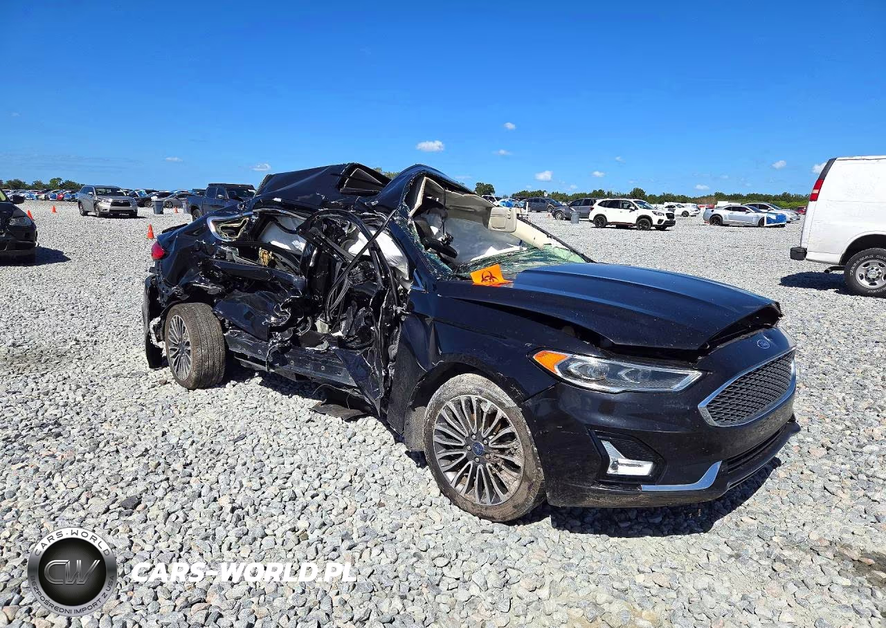 2019 Ford Fusion Titanium VIN:3FA6P0RU8KR260795 - 4