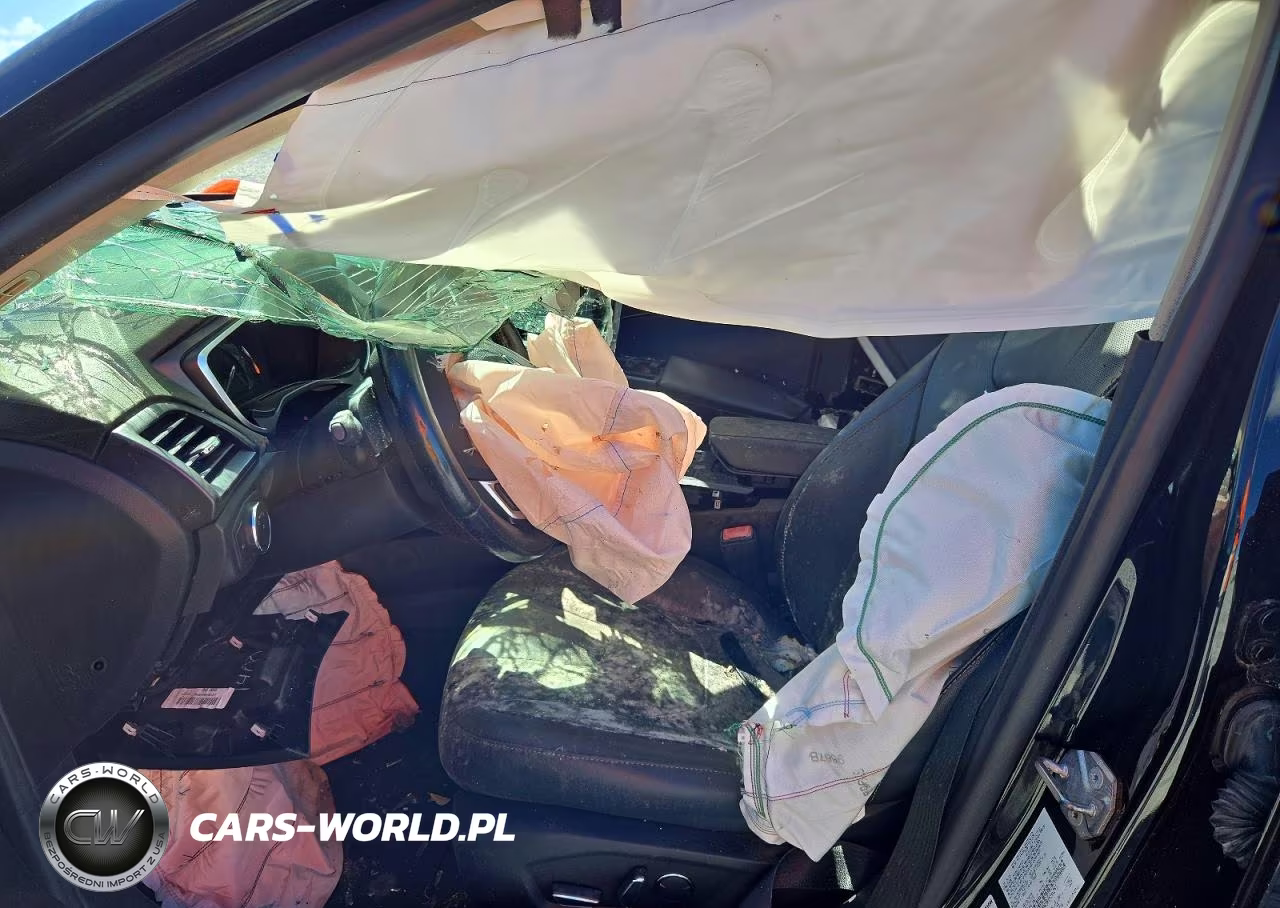 2019 Ford Fusion Titanium VIN:3FA6P0RU8KR260795 - 9