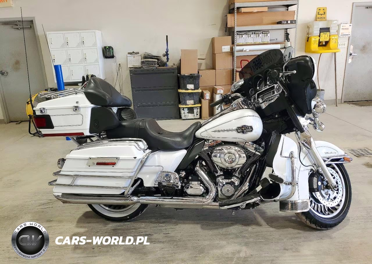 2012 Harley-Davidson Flhtcu Ultra Classic Electra Glide VIN:1HD1FCM14CB659374 - 1