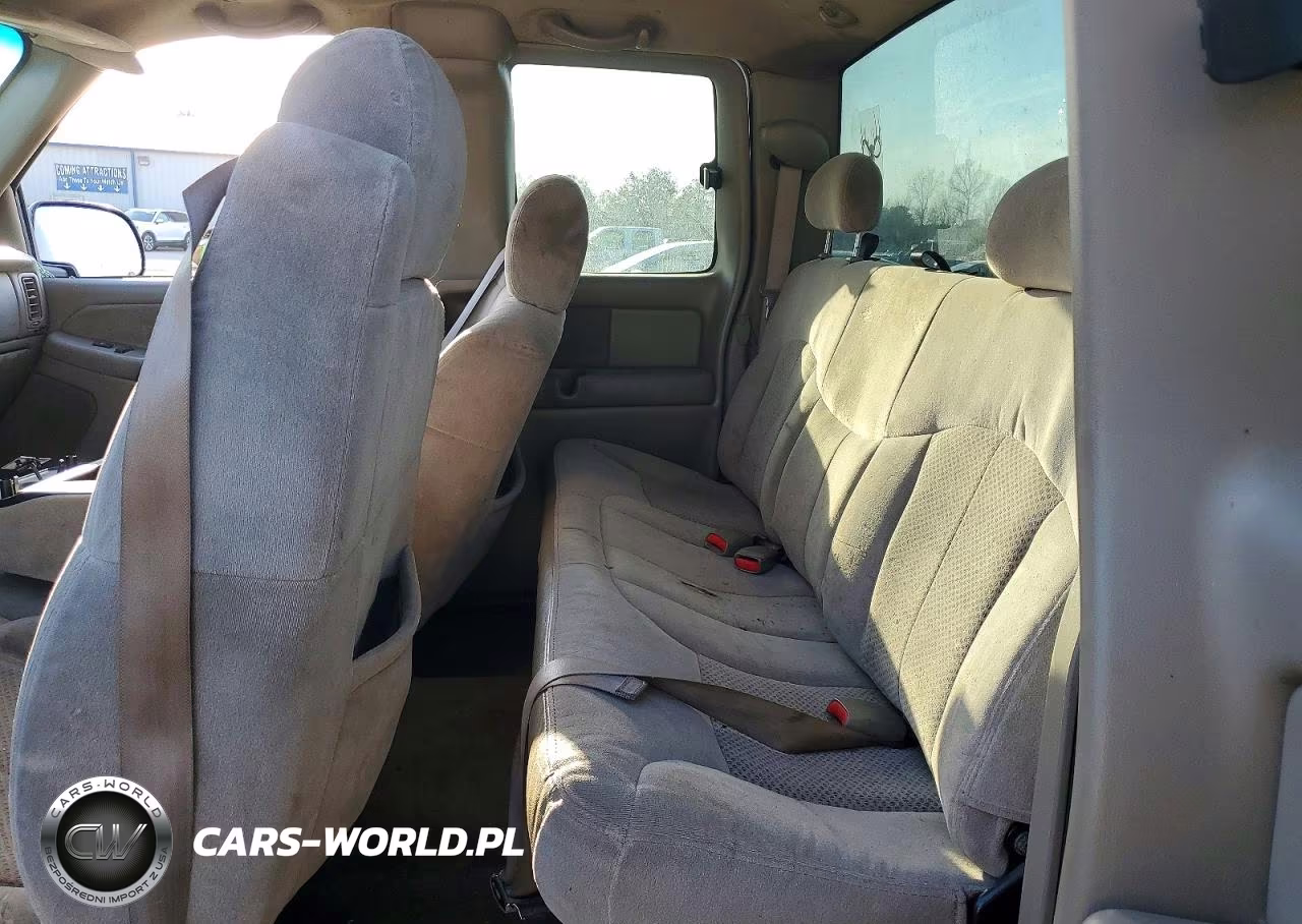 2001 Chevrolet Silverado C1500 VIN:2GCEC19T411182534 - 10