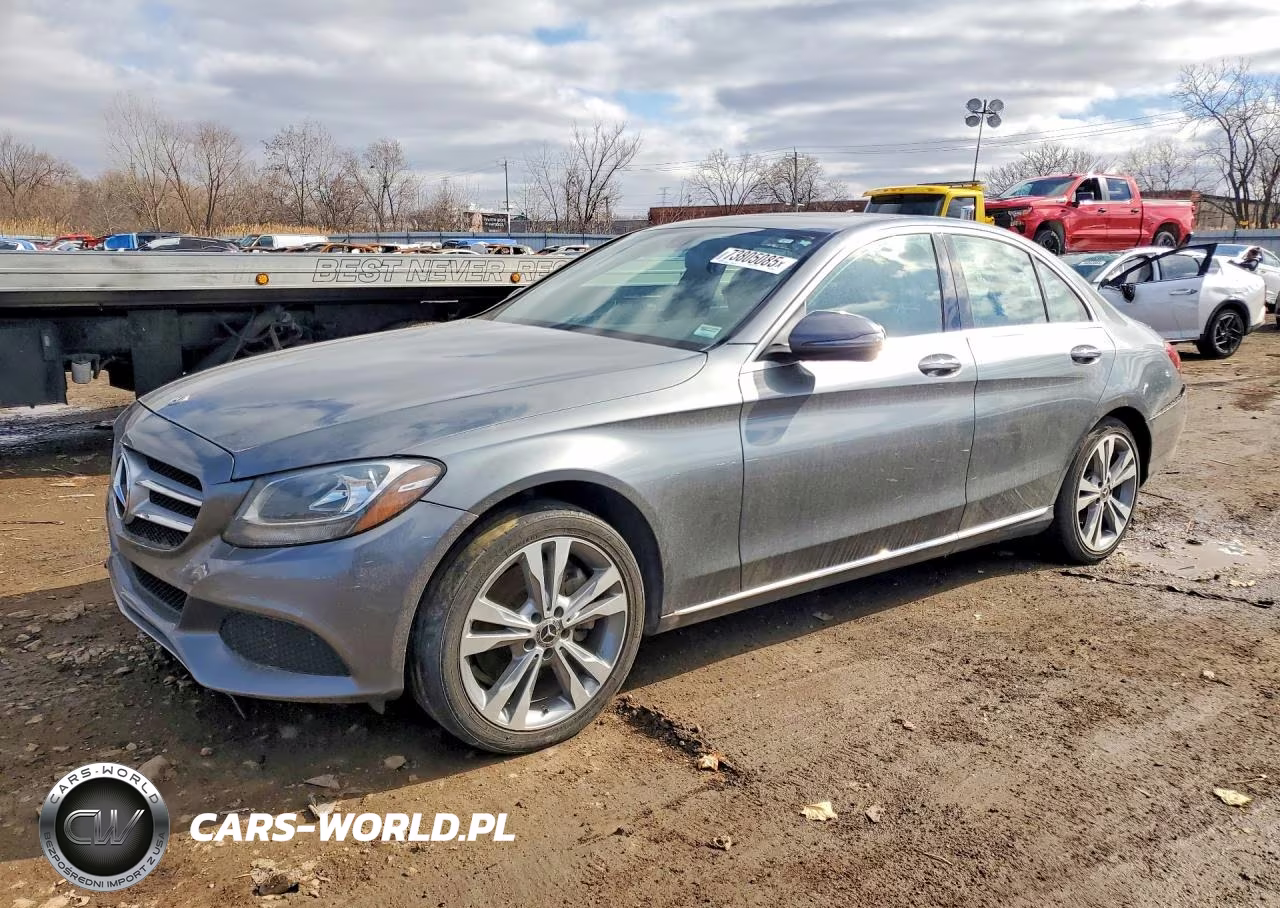 2018 Mercedes-Benz C 300 4Matic – zdjęcie 1 z 12