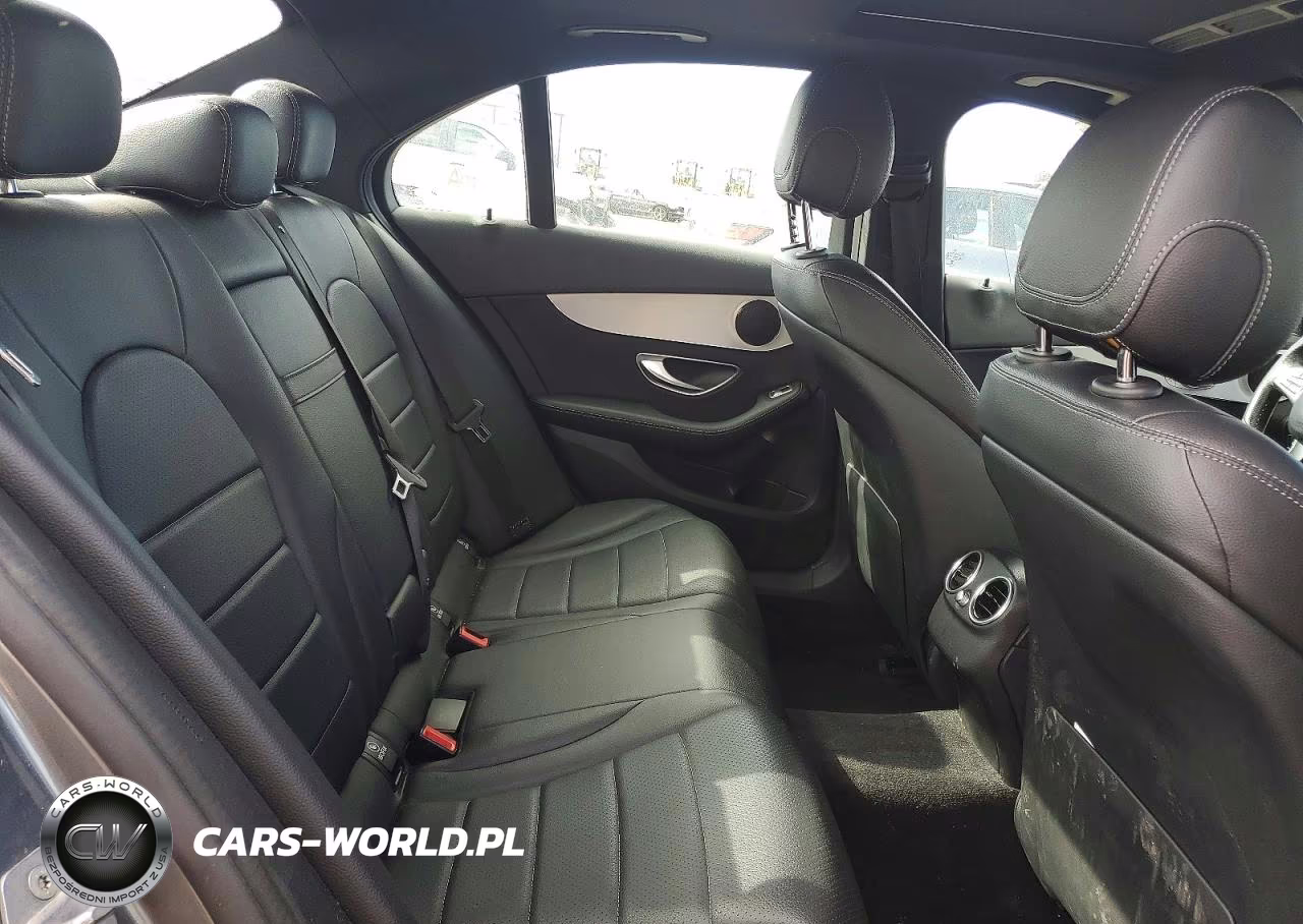 2018 Mercedes-Benz C 300 4Matic VIN:55SWF4KB1JU281046 - 10