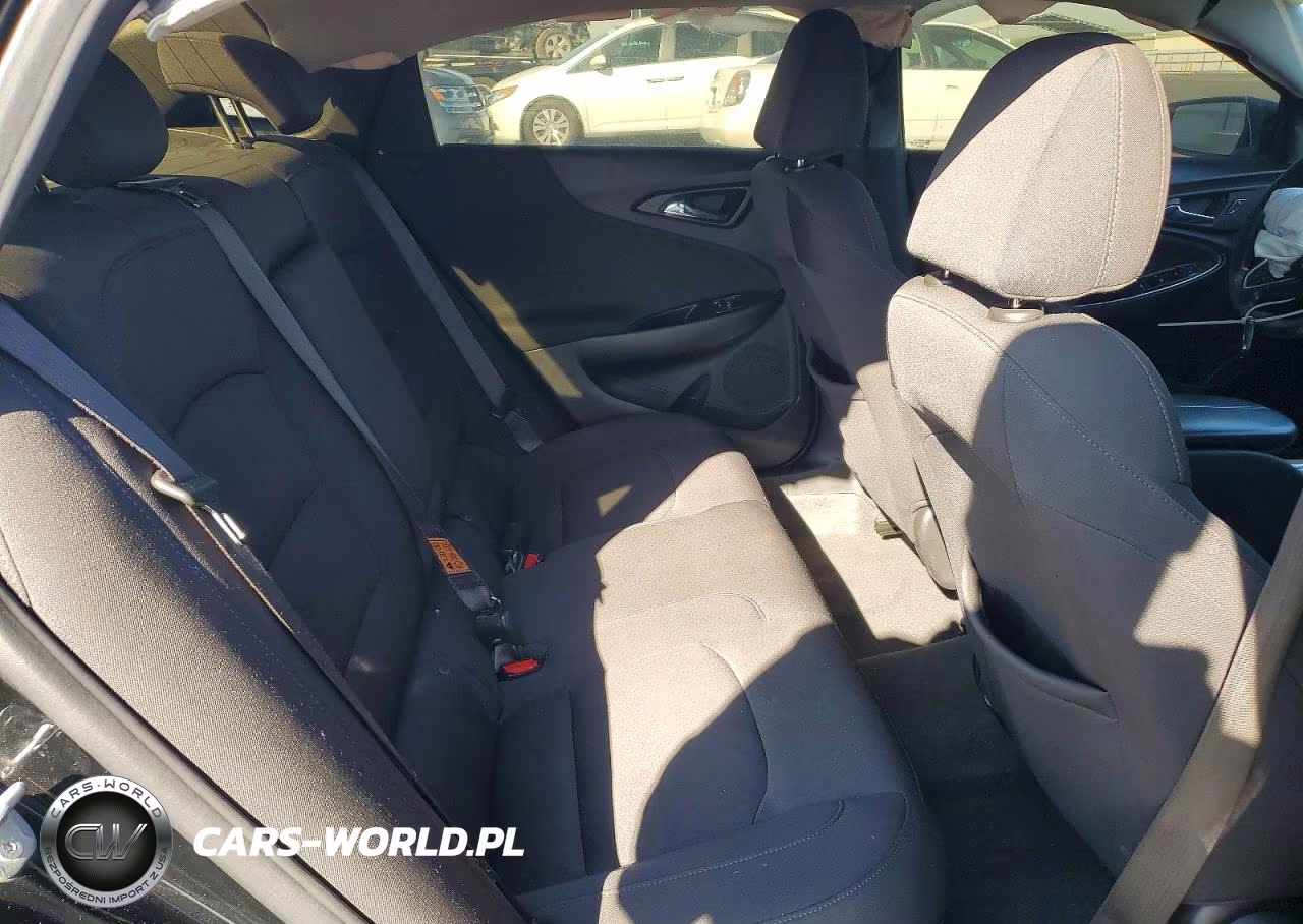 2020 Chevrolet Malibu Lt VIN:1G1ZD5ST1LF057141 - 10