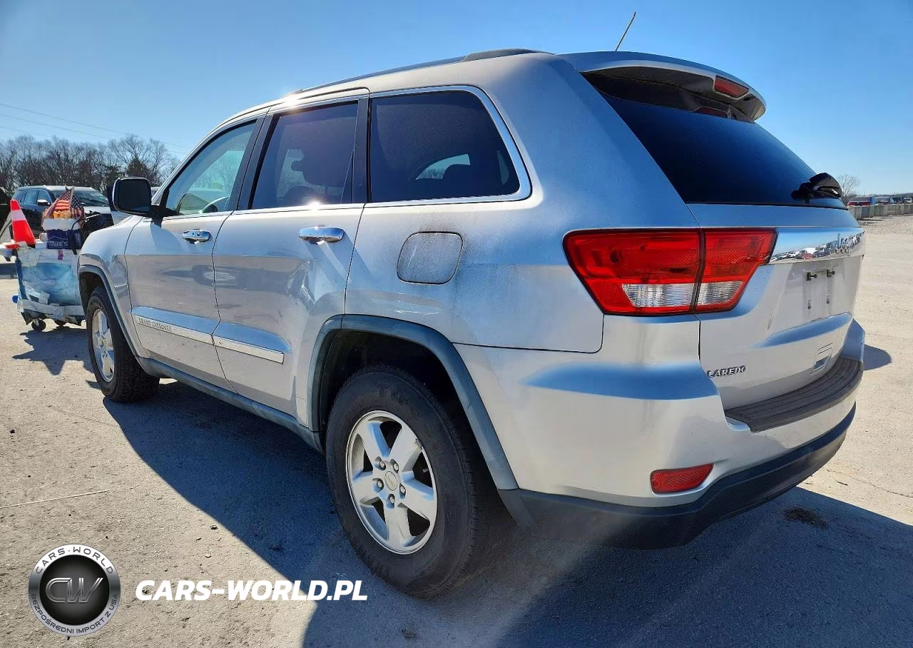 2011 Jeep Grand Cherokee Laredo VIN:1J4RS4GGXBC564195 - 2