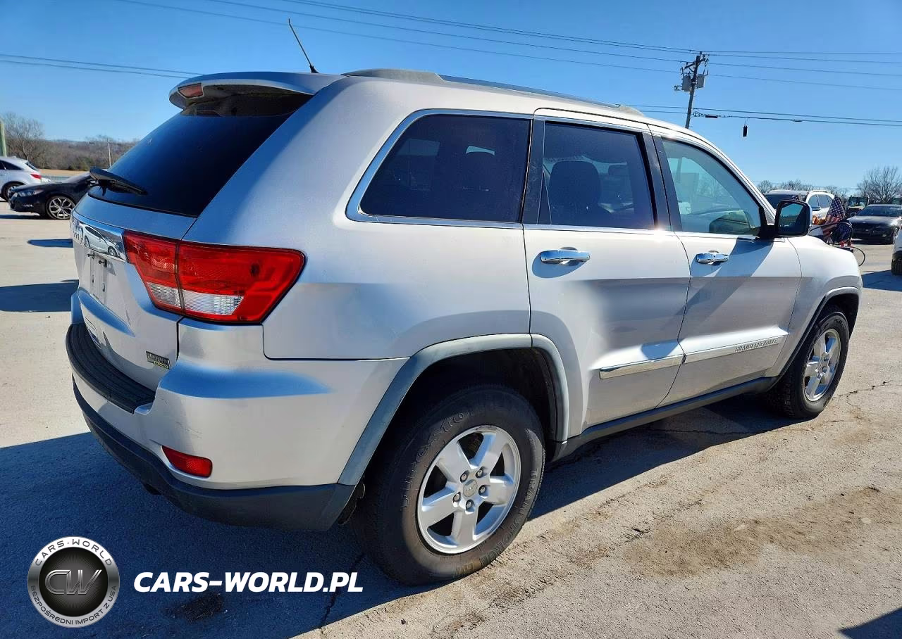 2011 Jeep Grand Cherokee Laredo VIN:1J4RS4GGXBC564195 - 3