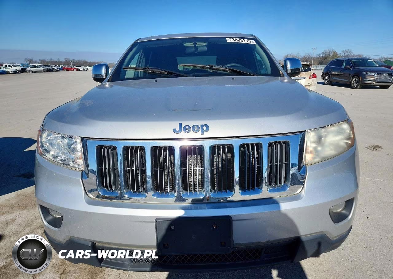 2011 Jeep Grand Cherokee Laredo VIN:1J4RS4GGXBC564195 - 5