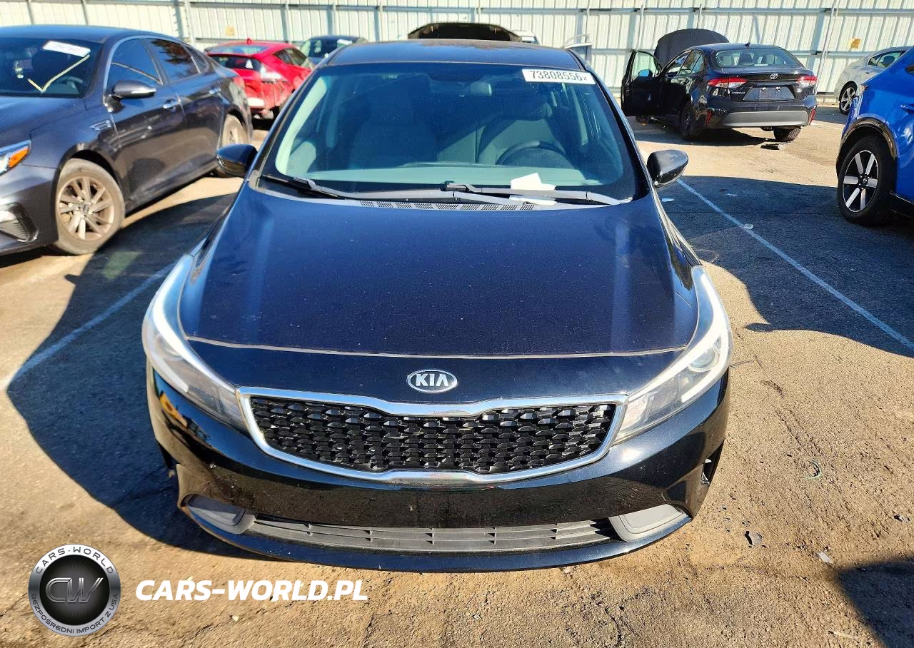 2017 Kia Forte Lx VIN:3KPFK4A7XHE085858 - 5