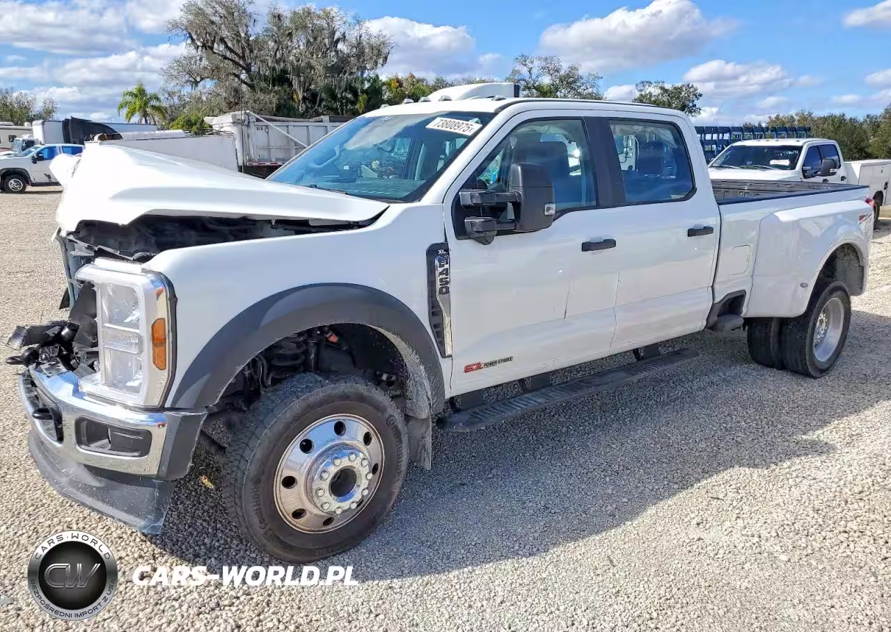 2025 Ford F450 Super Duty