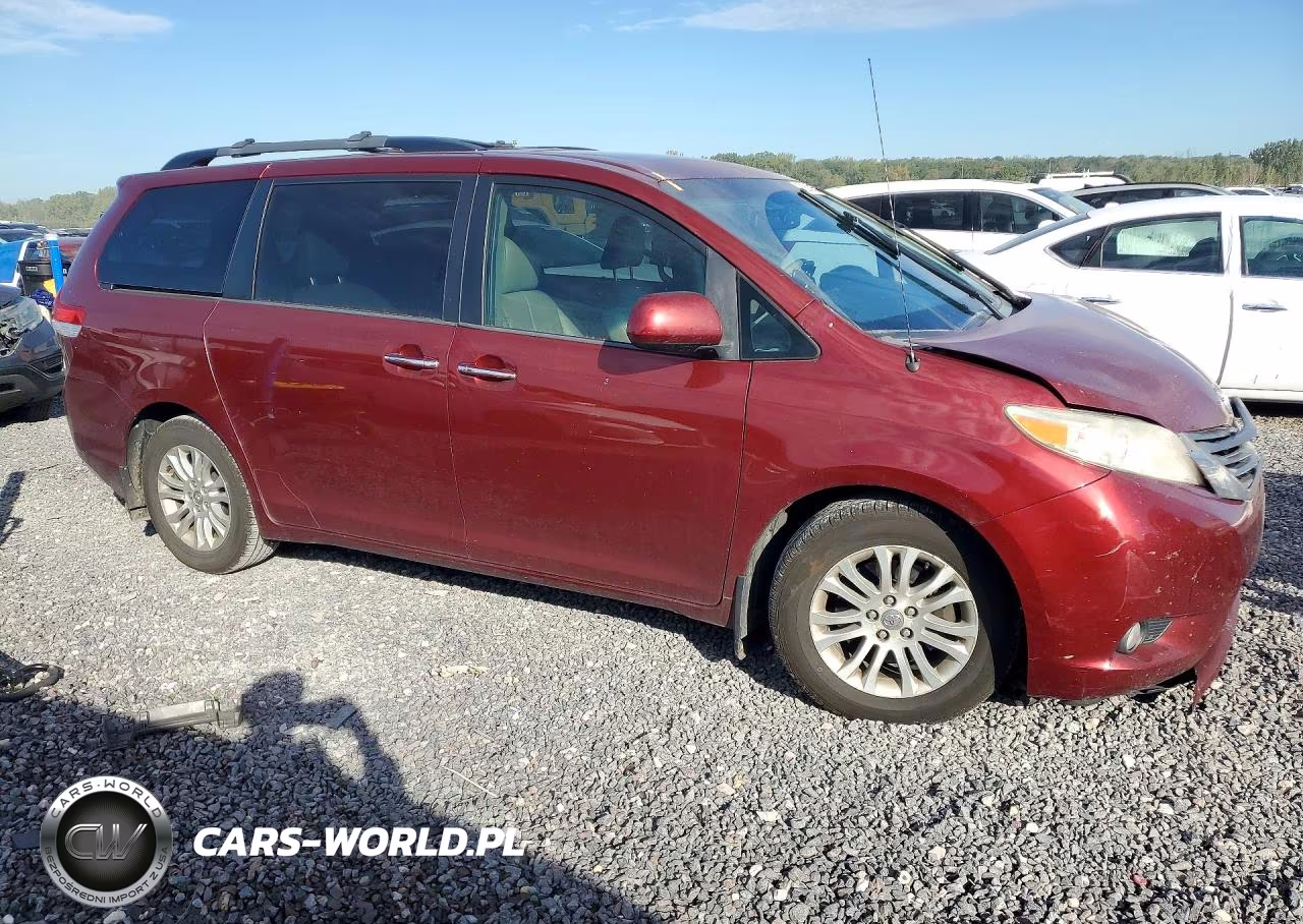 2014 Toyota Sienna Xle 8-Passenger VIN:5TDYK3DC1ES433043 - 4