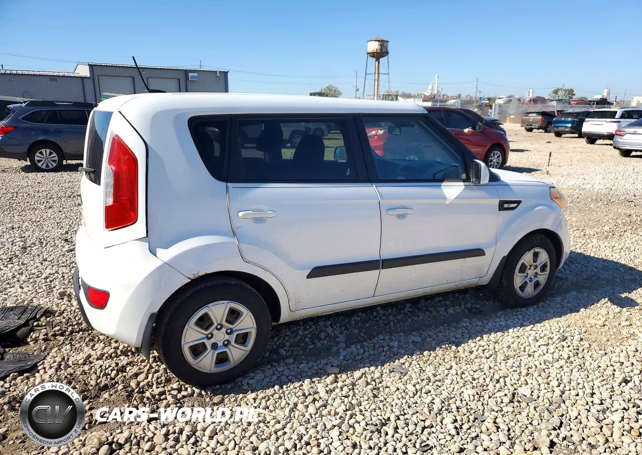 2013 Kia Soul Base VIN:KNDJT2A57D7755483 - 3