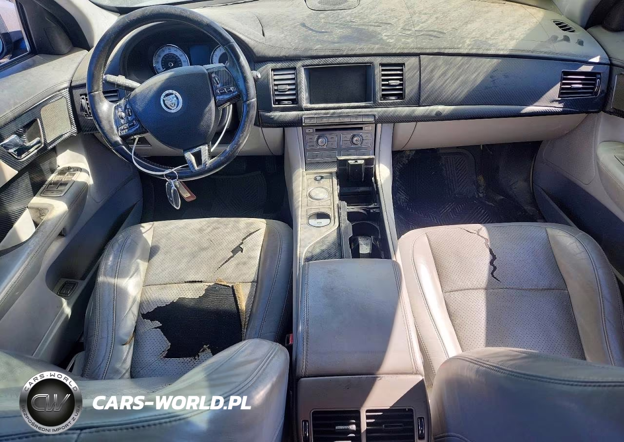 2010 Jaguar Xf Premium VIN:SAJWA0GB1ALR56250 - 8
