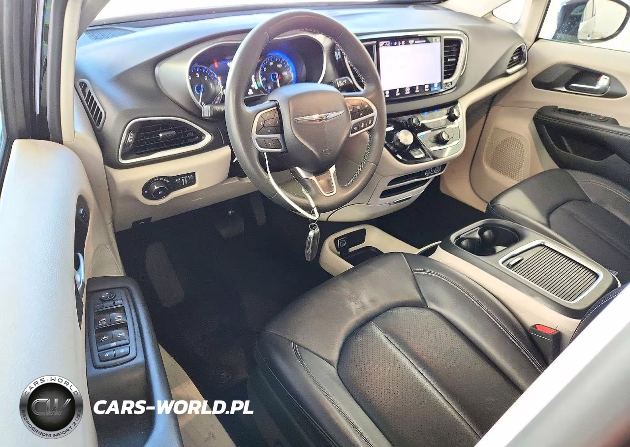 2024 Chrysler Pacifica Touring L VIN:2C4RC1BG6RR155329 - 8